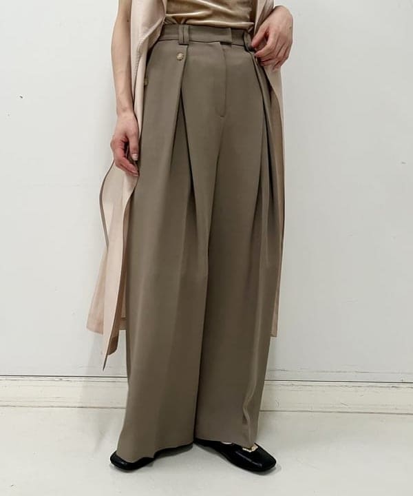 kigoさんの「BEAMS WOMEN｜RBS / ベロア カップ付きタンクトップ」を使ったコーディネート