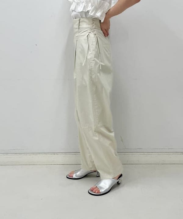 kigoさんの「BEAMS WOMEN｜RBS / ギャザー フリル Tシャツ」を使ったコーディネート