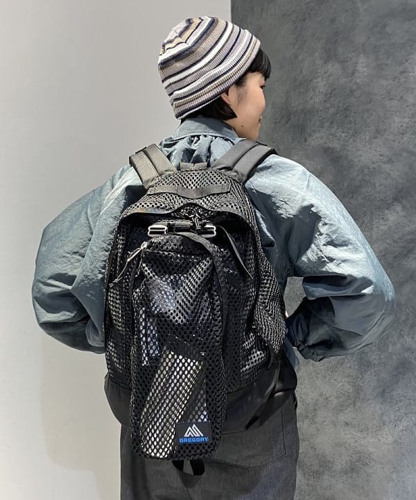 葵さんの「BEAMS WOMEN｜【別注】GREGORY / メッシュ SINGLE POCKET」を使ったコーディネート