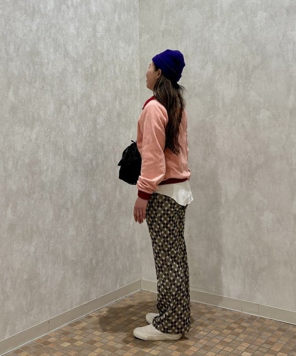 サイトウ　トモミさんの「BEAMS WOMEN｜ポリエステル ジャカード パンツ」を使ったコーディネート