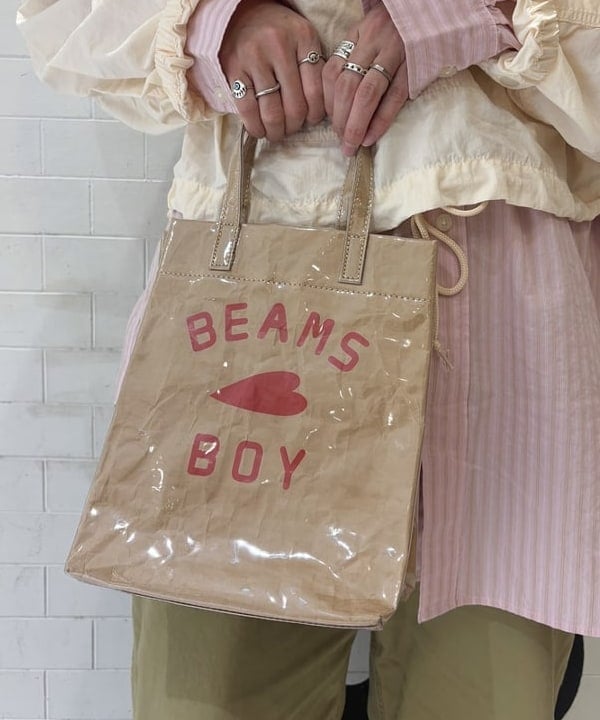 kawaiさんの「BEAMS WOMEN｜ドビー ストライプ ビッグ ボタンダウン シャツ」を使ったコーディネート