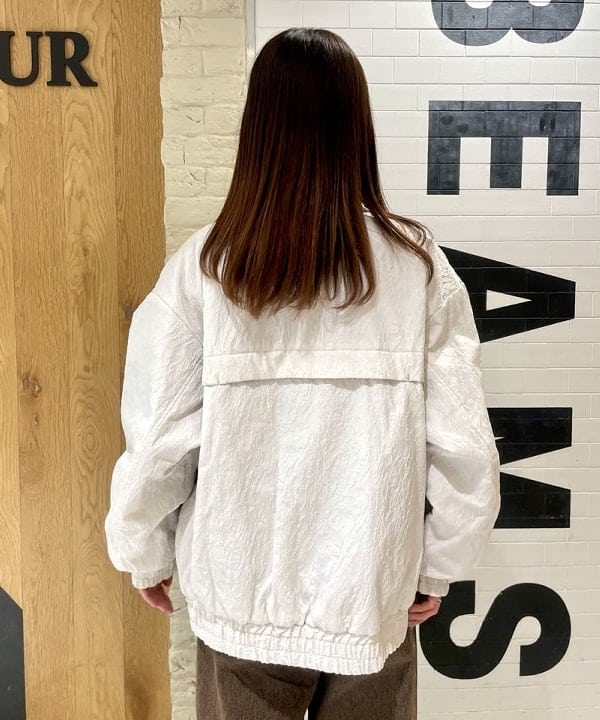 カタヤマ アヤさんの「BEAMS WOMEN｜オーバーダイ デニム パンツ」を使ったコーディネート