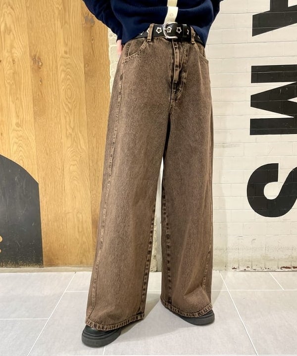 カタヤマ アヤさんの「BEAMS WOMEN｜オーバーダイ デニム パンツ」を使ったコーディネート