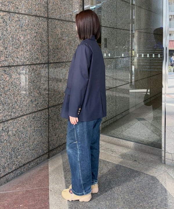 吉田 花さんの「BEAMS WOMEN｜4ボタン ダブル ブレザー」を使ったコーディネート
