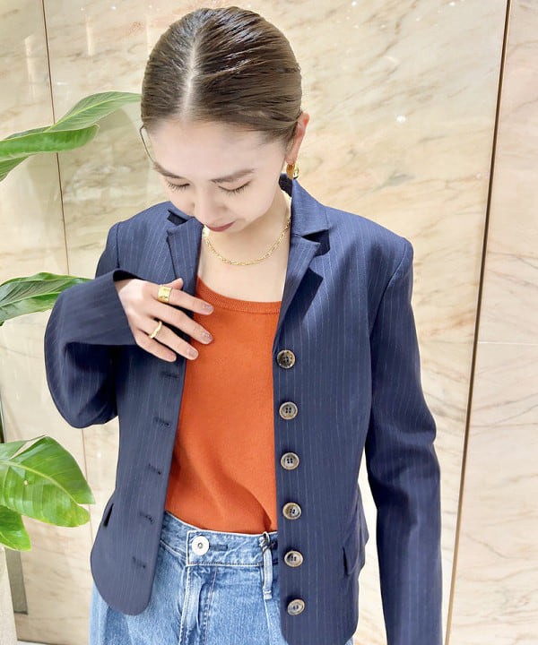佐藤 美樹さんの「BEAMS WOMEN｜extreme cashmere / コットンカシミヤ タンクトップ」を使ったコーディネート