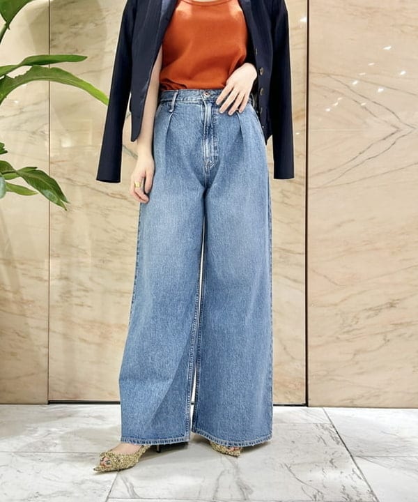 佐藤 美樹さんの「BEAMS WOMEN｜extreme cashmere / コットンカシミヤ タンクトップ」を使ったコーディネート