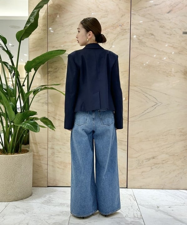 佐藤 美樹さんの「BEAMS WOMEN｜extreme cashmere / コットンカシミヤ タンクトップ」を使ったコーディネート