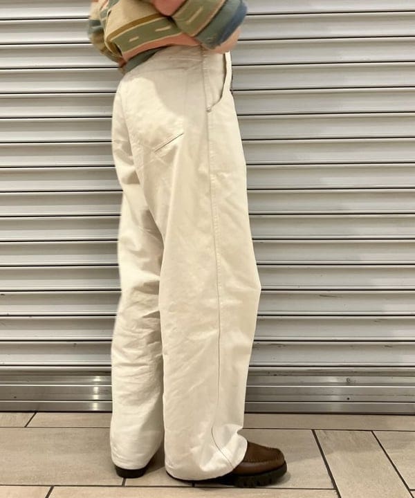 小原 もこさんの「BEAMS WOMEN｜BUZZ RICKSON'S / 別注 シャンブレー ロングスリーブ シャツ」を使ったコーディネート
