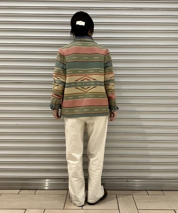 小原 もこさんの「BEAMS WOMEN｜BUZZ RICKSON'S / 別注 シャンブレー ロングスリーブ シャツ」を使ったコーディネート