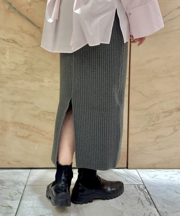 ゆうかさんの「BEAMS WOMEN｜AK+1 / ワッフルニット スカート」を使ったコーディネート