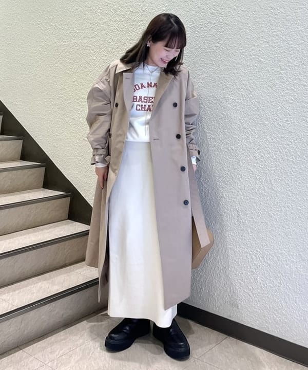 takeさんの「AK+1 / ドルマンスリーブ風 トレンチコート」を使ったコーディネート