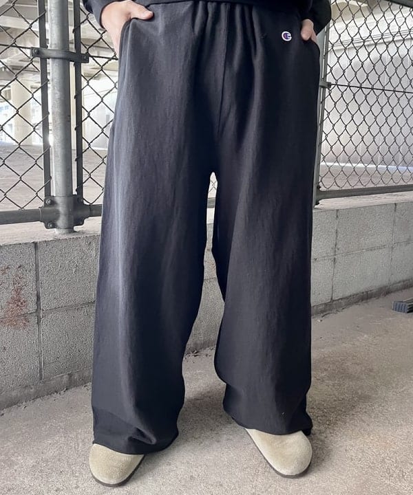 槙山 賢斗さんの「BEAMS WOMEN｜ヘビーウェイト フーディ」を使ったコーディネート