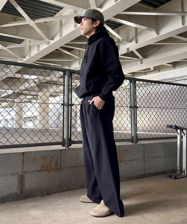 槙山 賢斗さんの「BEAMS WOMEN｜ヘビーウェイト フーディ」を使ったコーディネート