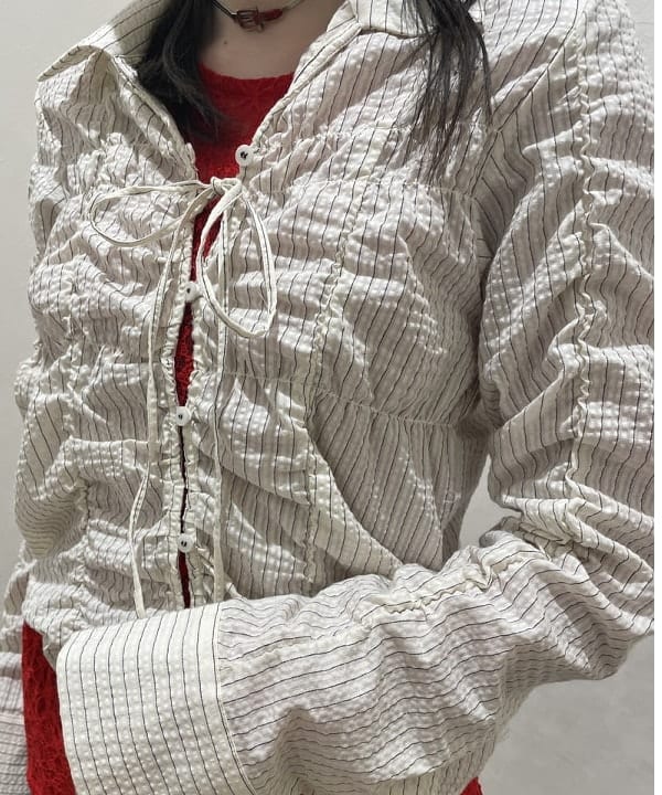 加歩さんの「BEAMS WOMEN｜ストライプ シャーリング ブラウス」を使ったコーディネート