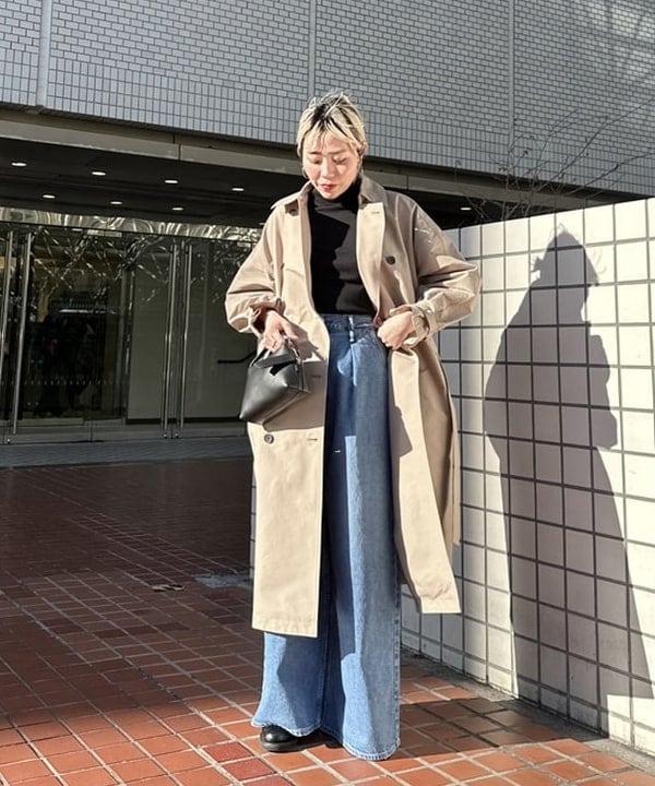 なるみさんの「AK+1 / ドルマンスリーブ風 トレンチコート」を使ったコーディネート
