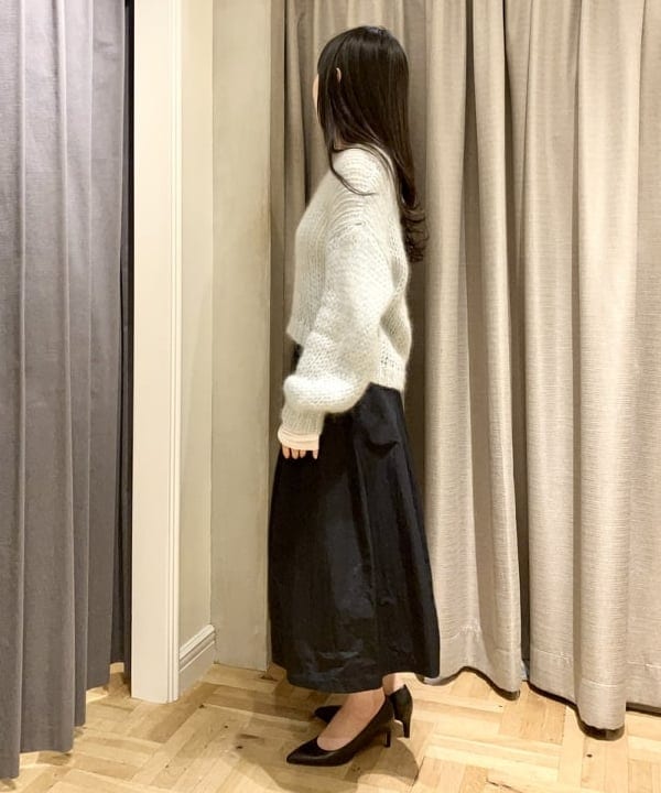 りえさんの「BEAMS WOMEN｜シャイニー ベルフレア スカート」を使ったコーディネート