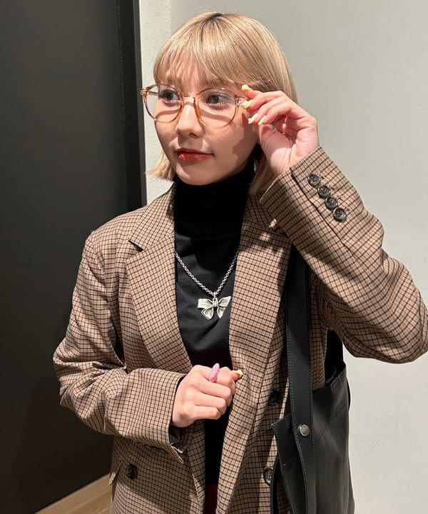 佐藤 亜美さんの「BEAMS WOMEN｜ヘム アレンジ スウェット パンツ」を使ったコーディネート