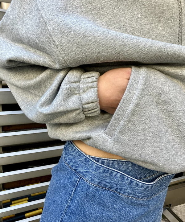 森 凌真さんの「BEAMS WOMEN｜【別注】Champion / ジップ ジャケット」を使ったコーディネート