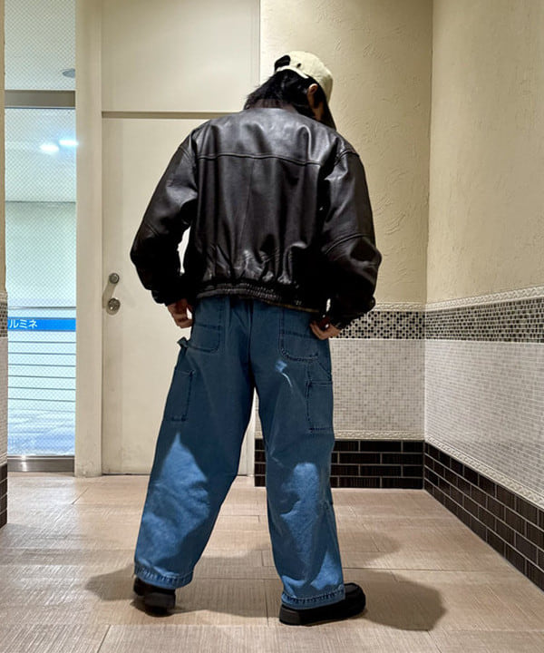 配島 孝明さんの「BEAMS WOMEN｜ユーズド加工 レザー ショートブルゾン」を使ったコーディネート