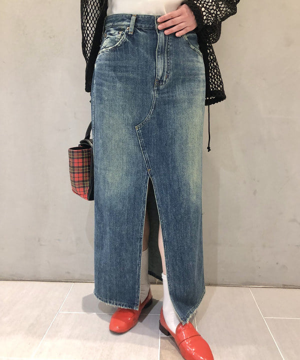 amaさんの「BEAMS WOMEN｜【別注】RED CARD TOKYO / Cameron デニムスカート」を使ったコーディネート
