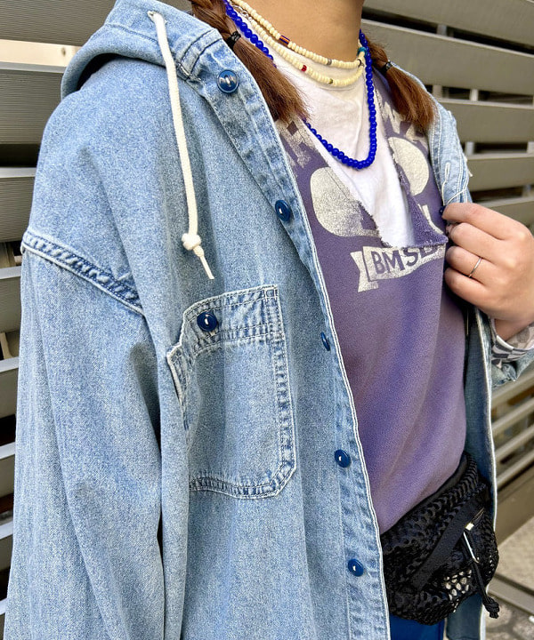 Kyooka Sayakaさんの「BEAMS WOMEN｜シャンブレー フードシャツ」を使ったコーディネート
