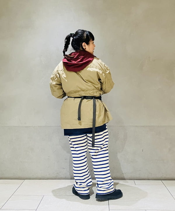 佐藤 歩さんの「BEAMS WOMEN｜ジャージー イージー パンツ」を使ったコーディネート