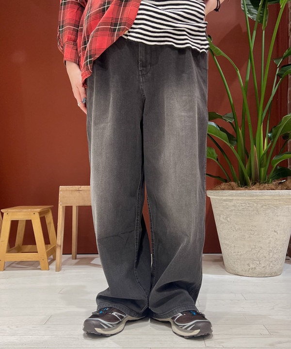 エノモト アミさんの「BEAMS WOMEN｜maturely / レーヨン ブリーチ チェック シャツ」を使ったコーディネート