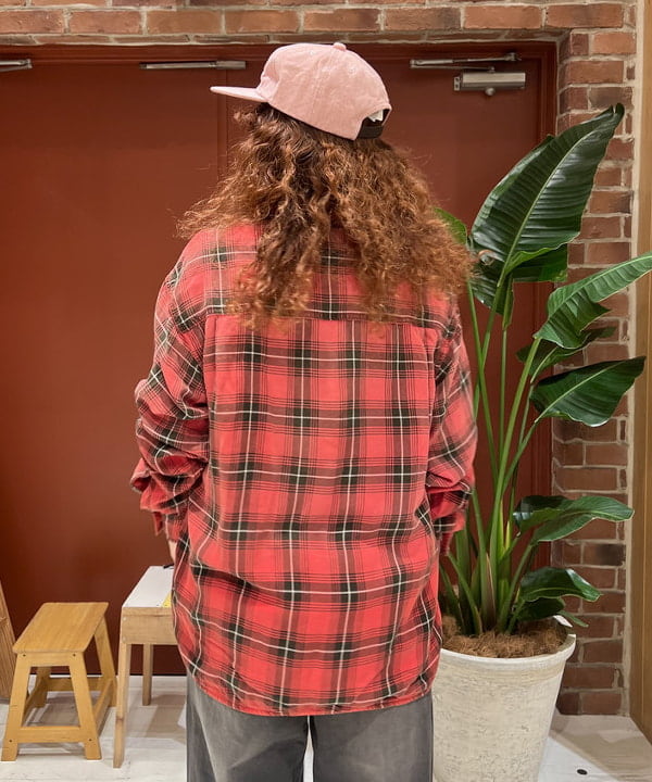 エノモト アミさんの「BEAMS WOMEN｜maturely / レーヨン ブリーチ チェック シャツ」を使ったコーディネート