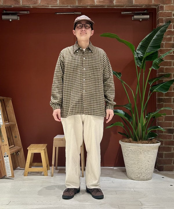 戸次 裕星さんの「BEAMS WOMEN｜ダブルフェイス チェック オープンカラー ボタンダウン シャツ」を使ったコーディネート