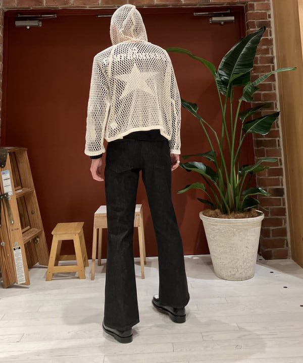 ディクソン 太陽さんの「BEAMS WOMEN｜ビッグ メッシュ フーディー」を使ったコーディネート