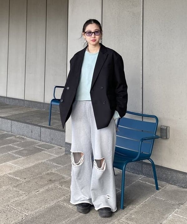 ayaさんの「BEAMS WOMEN｜ダメージ スウェット パンツ」を使ったコーディネート