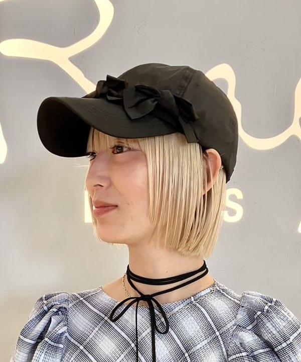 イトウミサキさんの「BEAMS WOMEN｜【別注】Casselini / フロント リボン キャップ」を使ったコーディネート