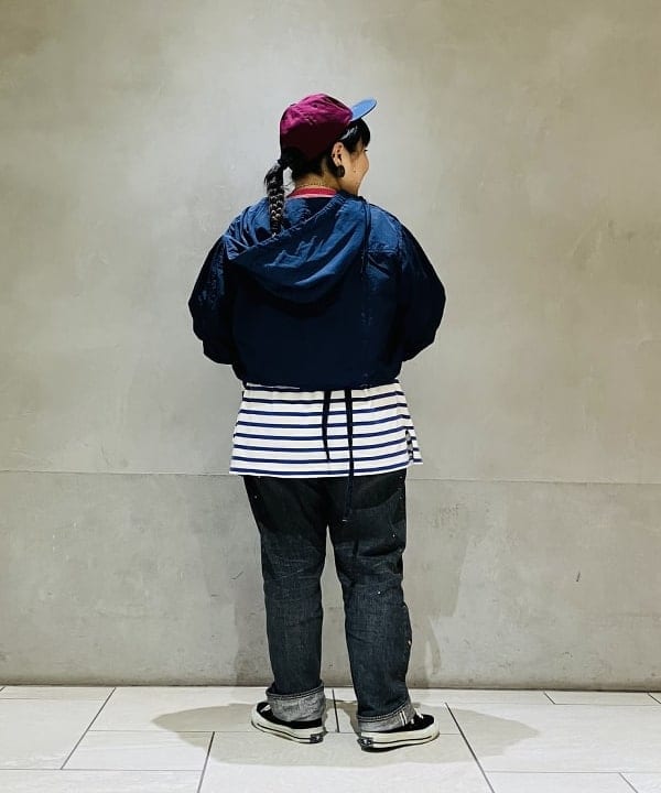 佐藤 歩さんの「BEAMS WOMEN｜2トーン アノラック」を使ったコーディネート