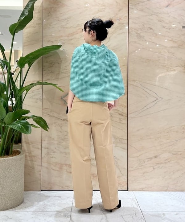 中丸　栞さんの「BEAMS WOMEN｜TONY BIANCO / KIKO スエードミュール」を使ったコーディネート
