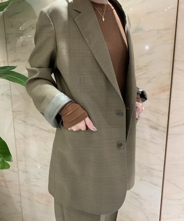 AONO SHIKAMAさんの「BEAMS WOMEN｜AURALEE / BLUEFACED WOOL JACKET」を使ったコーディネート