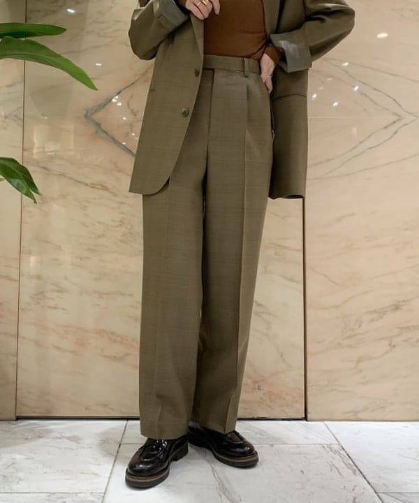 AONO SHIKAMAさんの「BEAMS WOMEN｜AURALEE / BLUEFACED WOOL JACKET」を使ったコーディネート