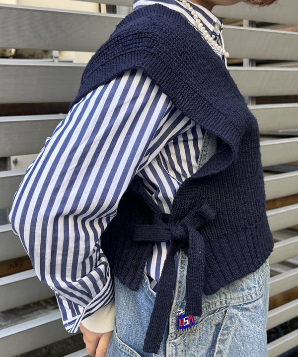 まつむさんの「BEAMS WOMEN｜ショート レッドクロス ベスト」を使ったコーディネート