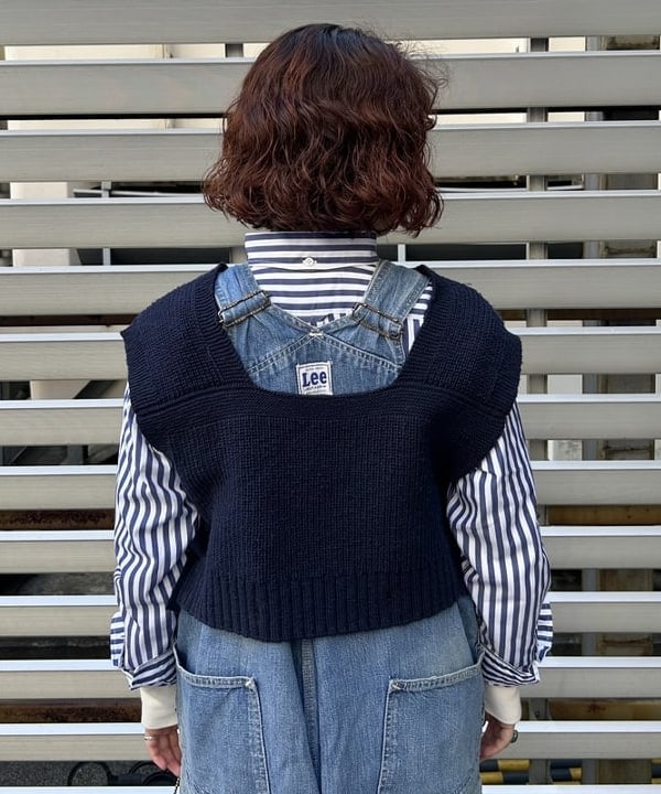 まつむさんの「BEAMS WOMEN｜ショート レッドクロス ベスト」を使ったコーディネート