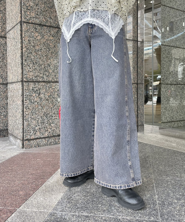 田中 里実さんの「BEAMS WOMEN｜オーバーダイ デニム パンツ」を使ったコーディネート