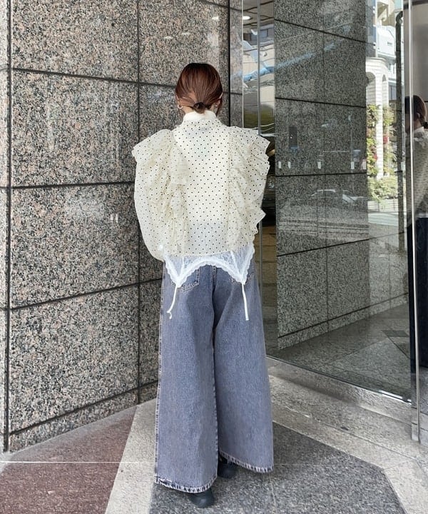 田中 里実さんの「BEAMS WOMEN｜オーバーダイ デニム パンツ」を使ったコーディネート
