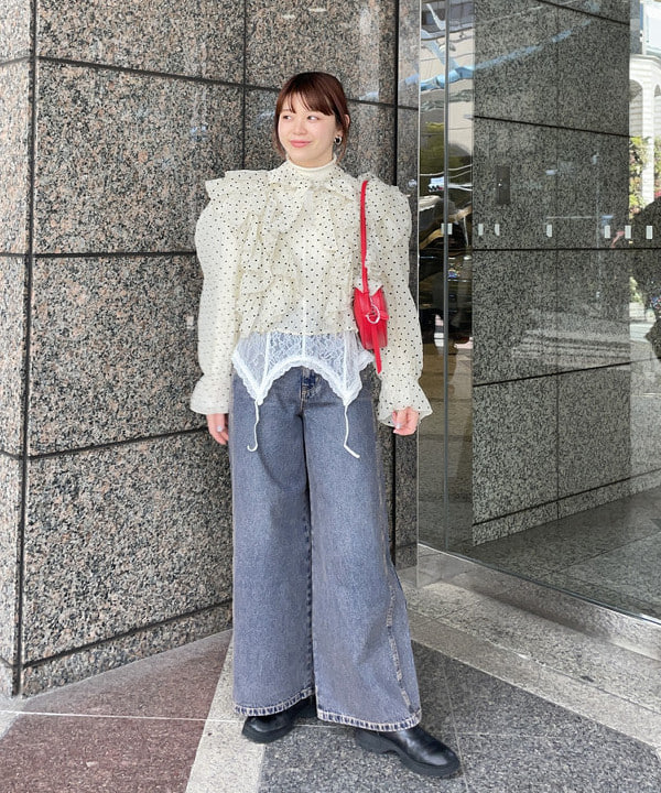田中 里実さんの「BEAMS WOMEN｜オーバーダイ デニム パンツ」を使ったコーディネート