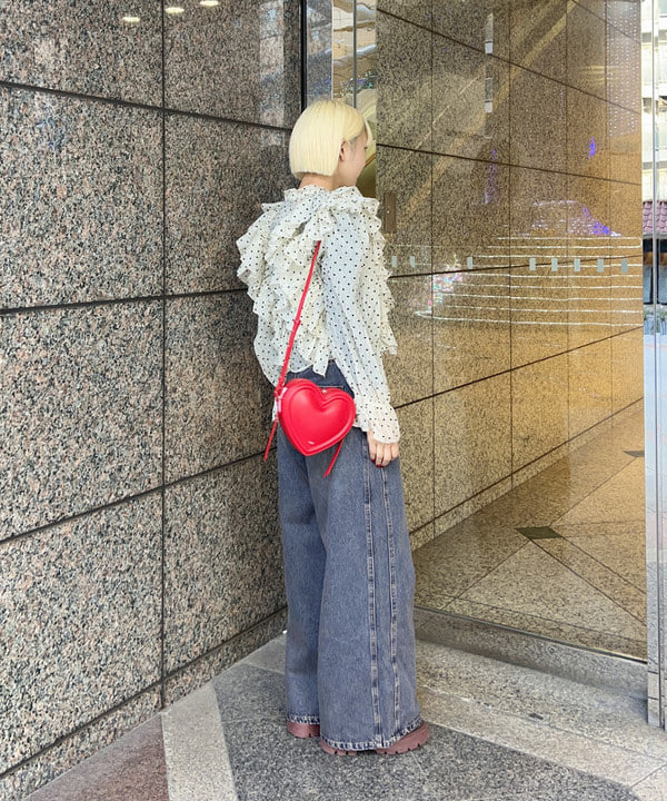 あさひさんの「BEAMS WOMEN｜オーバーダイ デニム パンツ」を使ったコーディネート