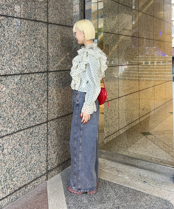 あさひさんの「BEAMS WOMEN｜オーバーダイ デニム パンツ」を使ったコーディネート