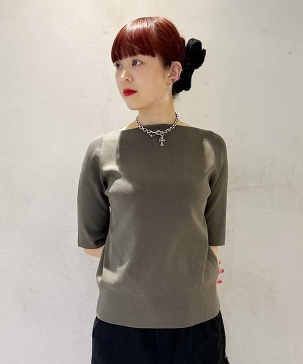 りかちょび/岸本梨佳さんの「BEAMS WOMEN｜NOMADIS / CREW メタリック ショルダーバッグ」を使ったコーディネート
