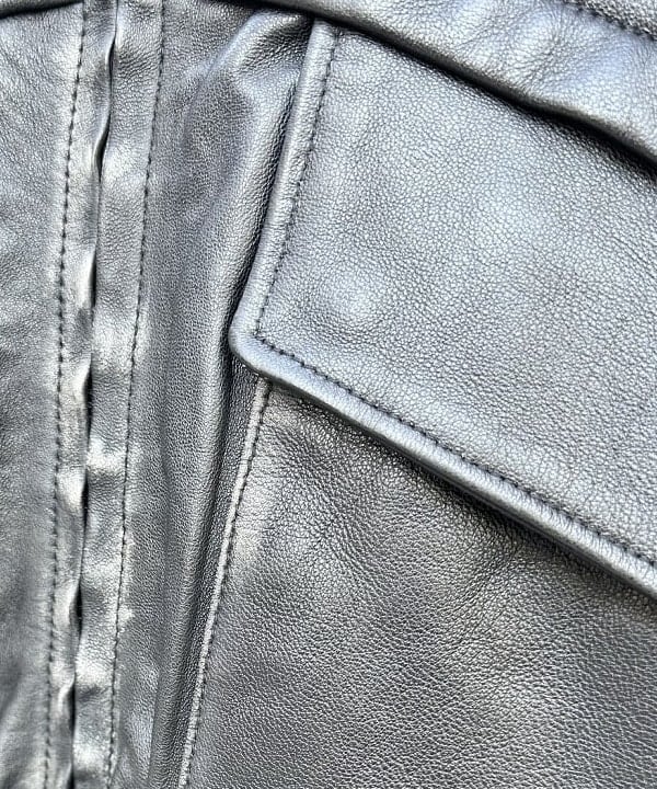 吉田 洸輝さんの「BEAMS WOMEN｜ユーズド加工 レザー ショートブルゾン」を使ったコーディネート