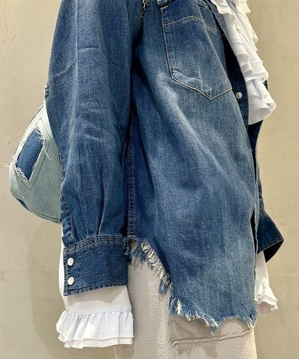 ナツハさんの「BEAMS WOMEN｜maturely / デニム リペア チェーン バッグ」を使ったコーディネート