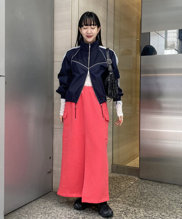 マツド ユメカさんの「BEAMS WOMEN｜【別注】Champion / ロングスカート」を使ったコーディネート