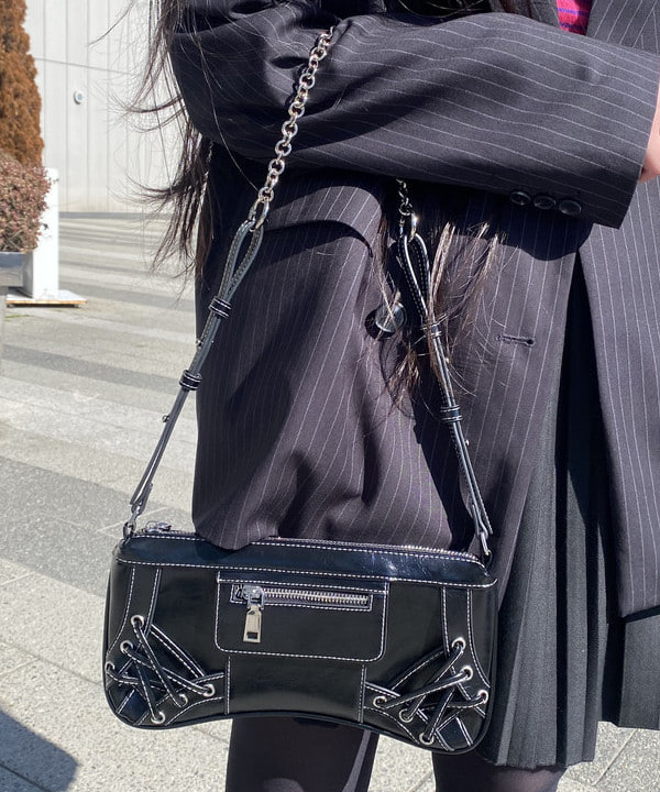 ayaさんの「BEAMS WOMEN｜レース アップ ミニ バッグ」を使ったコーディネート