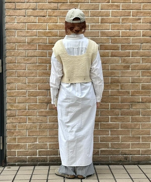 ナツハさんの「BEAMS WOMEN｜オックスフォード ボタンダウン ロングスリーブ シャツワンピース」を使ったコーディネート