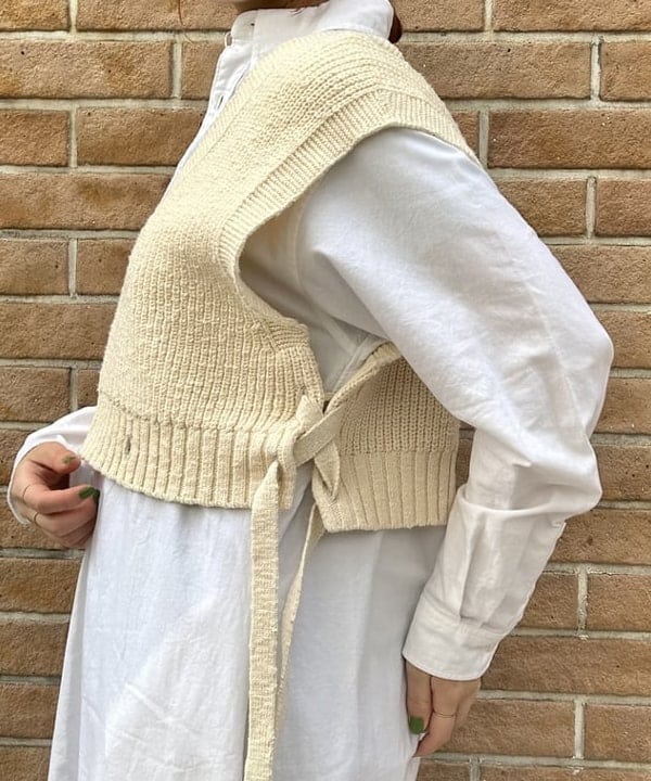 ナツハさんの「BEAMS WOMEN｜オックスフォード ボタンダウン ロングスリーブ シャツワンピース」を使ったコーディネート